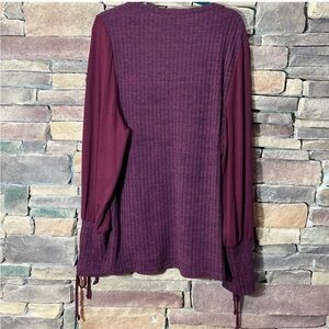 Sz XL Suzanne Betro Weekend Sweater
